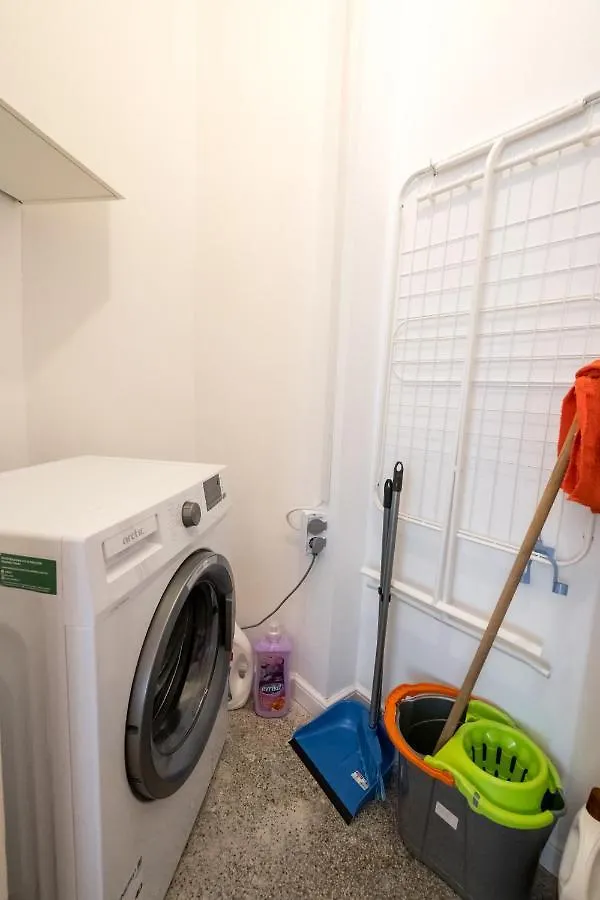 Διαμέρισμα Cismigiu Serenity: 1Br Flat With Scenic Balcony Βουκουρέστι