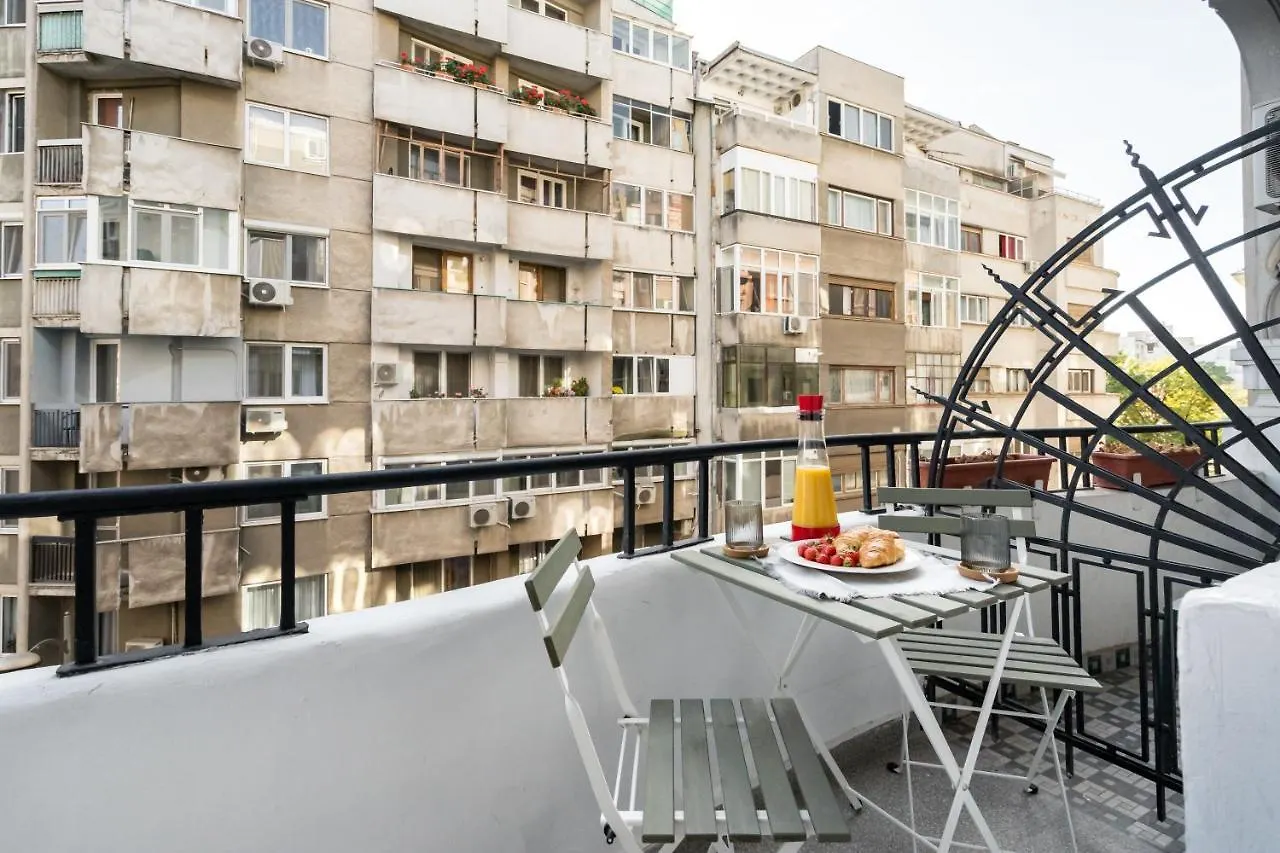 Διαμέρισμα Cismigiu Serenity: 1Br Flat With Scenic Balcony Βουκουρέστι Ρουμανία