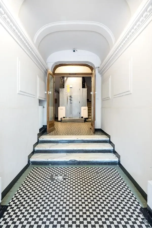 Cismigiu Serenity: 1Br Flat With Scenic Balcony Βουκουρέστι 0*,