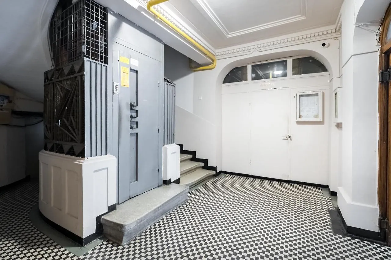 Cismigiu Serenity: 1Br Flat With Scenic Balcony Βουκουρέστι Διαμέρισμα