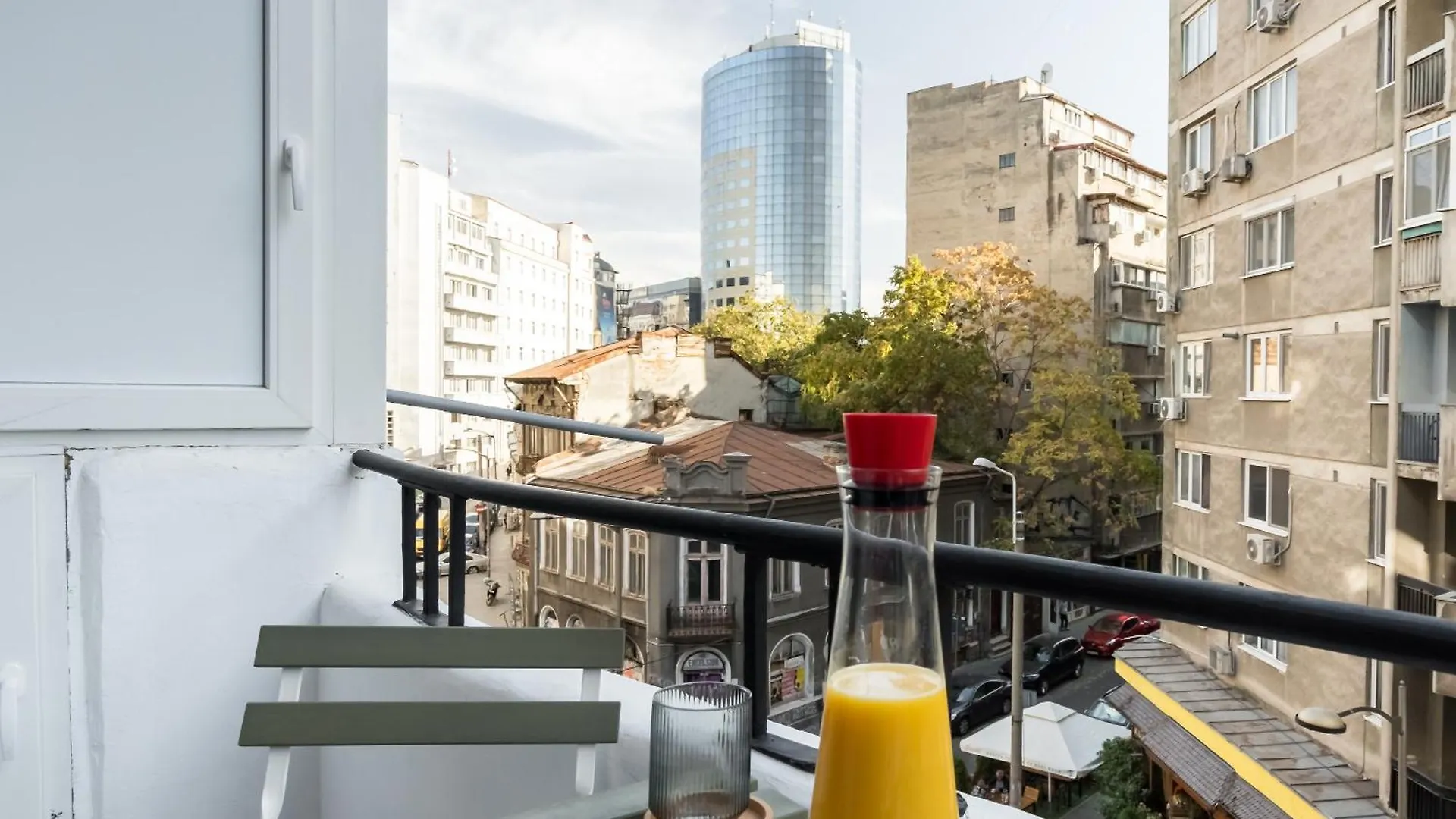 Διαμέρισμα Cismigiu Serenity: 1Br Flat With Scenic Balcony Βουκουρέστι Ρουμανία