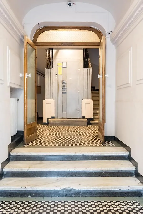 公寓 Cismigiu Serenity: 1Br Flat With Scenic Balcony 布加勒斯特 罗马尼亚